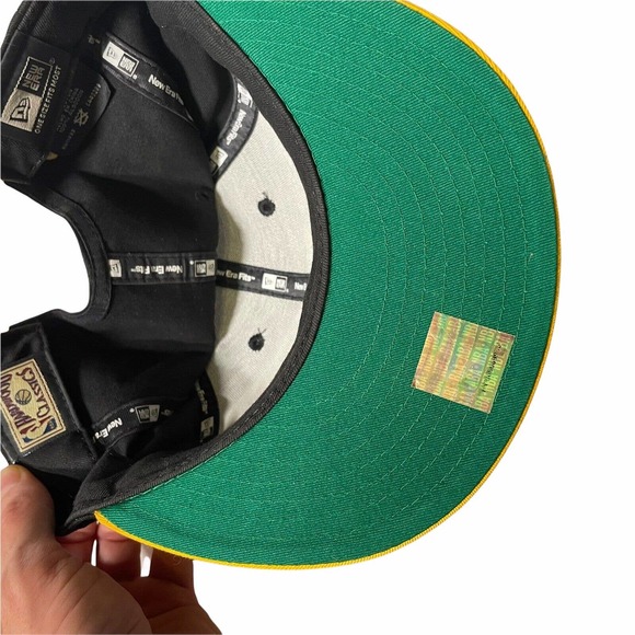 New Era Los Angeles Lakers Black Yellow‎ Snapback 9Fifty Hat Cap - Picture 5 of 5